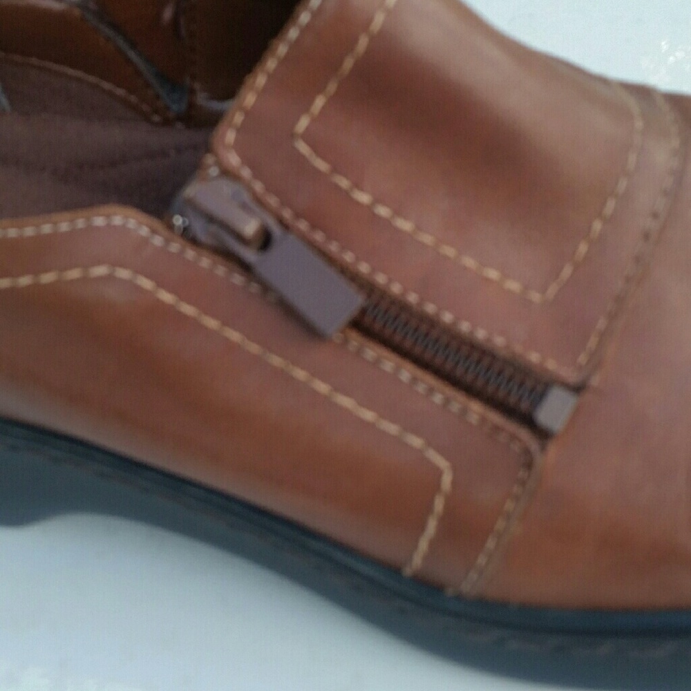 Naturalizer Motto Flats Leather Upper Zipper 10 - Picture 3 of 7
